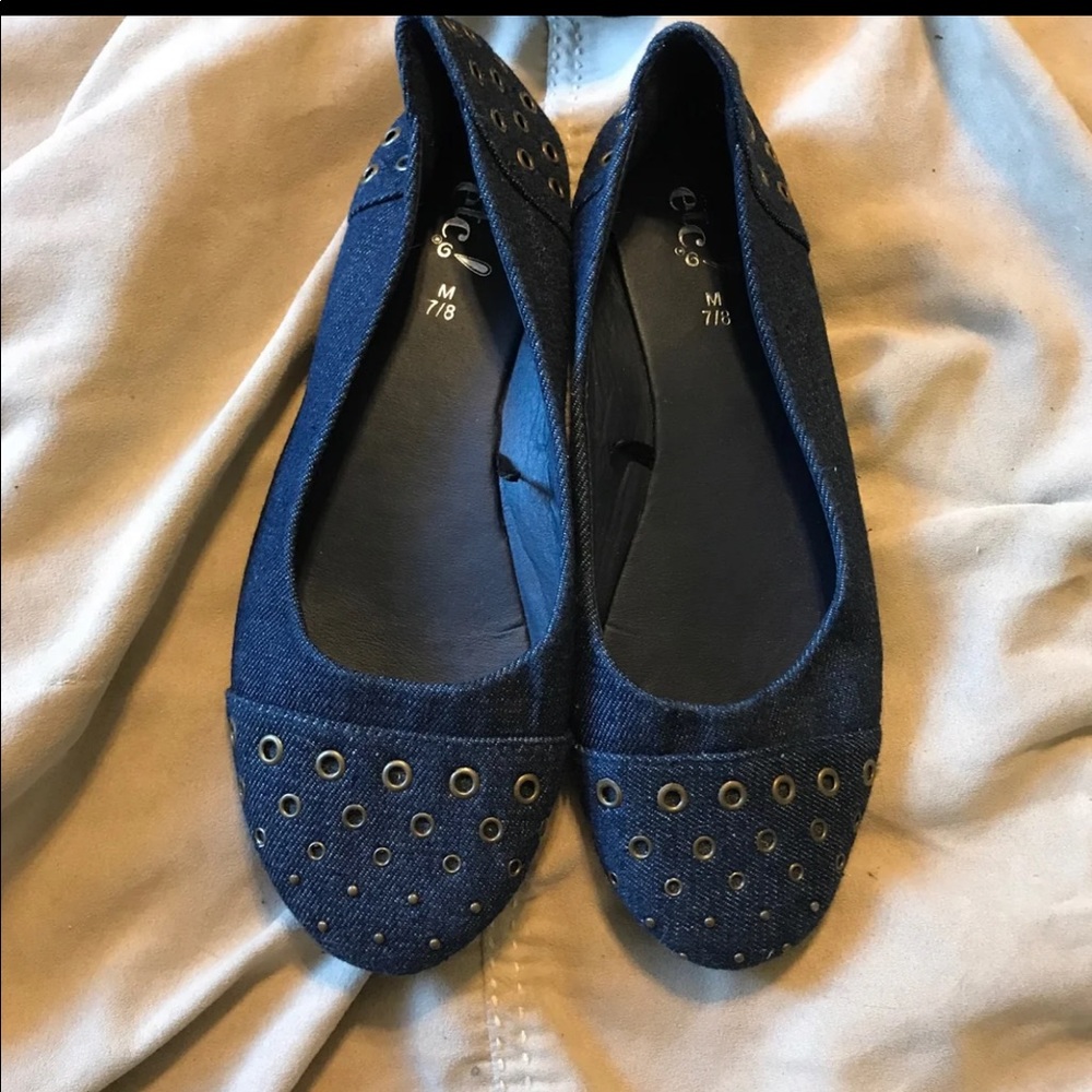 Navy blue flats